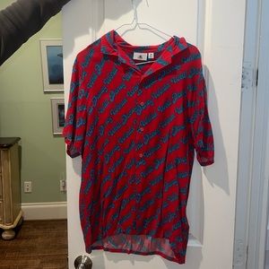 Walt Disney World Button Up. Size Medium